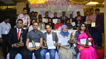 ময়ূরপঙ্খীর সমাজকল্যাণ অ্যাওয়ার্ড প্রদান অনুষ্ঠান অনুষ্ঠিত