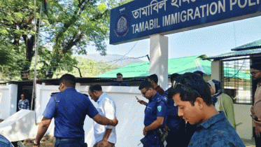 ভারতে যাওয়ার সময় আ.লীগের সাবেক চেয়ারম্যান আটক ভারতে যাওয়ার সময় আ.লীগের সাবেক চেয়ারম্যান আটক