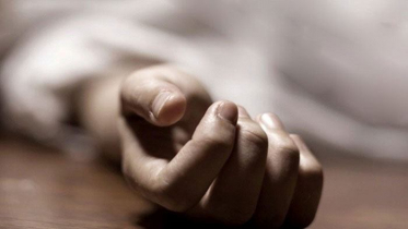 বাড়ির পাশে প্রতিবন্ধী নারীর গলাকাটা লাশ 