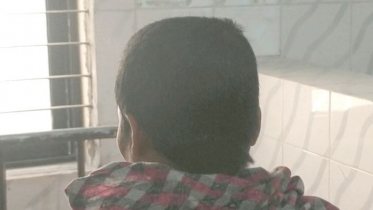 যৌতুকের দাবিতে গৃহবধূর চুল কেটে নির্যাতন, স্বামী-শাশুড়ি গ্রেফতার