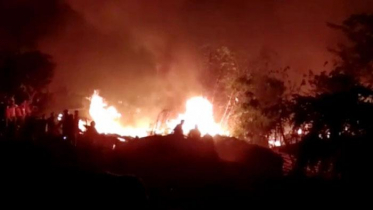 রোহিঙ্গা ক্যাম্পে আগুন, পুড়ে ছাই ৫ শতাধিক ঘর 