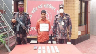 বেনাপোলে বিদেশি মুদ্রাসহ বাংলাদেশি পাসপোর্ট যাত্রী আটক