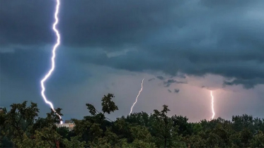 ভারতের বিহারে বজ্রপাতে ২৪ ঘণ্টায় প্রাণ গেল ১৯ জনের