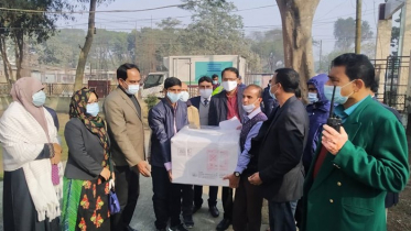 আকাঙ্খার ভ্যাকসিন এখন মেহেরপুরে