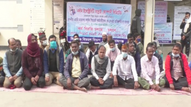 সিরাজগঞ্জে কর্মবিরতিতে বিদ্যুৎ বিভাগের পিচরেট কর্মচারীরা