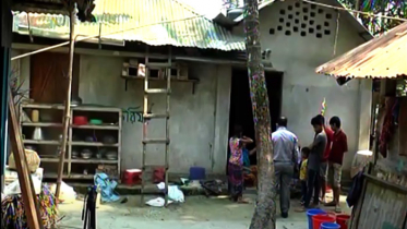 নোয়াখালীতে শিক্ষার্থীকে বিবস্ত্র করে ভিডিও ও অপহরণ, আটক ২ (ভিডিও)