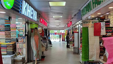 সারাদেশে রাত ৮টার মধ্যে দোকান-শপিংমল বন্ধের সিদ্ধান্ত