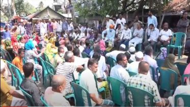 ১০ দফা দাবিতে ইউএমসি জুটমিলের অস্থায়ী শ্রমিকদের সমাবেশ