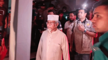 প্রথম স্ত্রীসহ এমপি গাজী নজরুল পুলিশ হেফাজতে প্রথম স্ত্রীসহ এমপি গাজী নজরুল পুলিশ হেফাজতে
