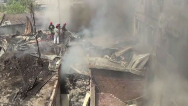 টঙ্গীতে ঝুটের গোডাউনে আগুন