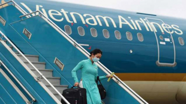 করোনা বিধি লঙ্ঘন করায় দুই বছরের জেল বিমানবালার