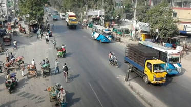 নরসিংদীতে ঢিলেঢালা লকডাউন