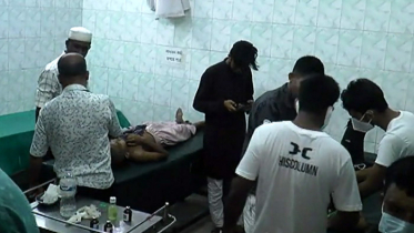 কালকিনিতে বাবা-ছেলেকে কুপিয়ে আহত