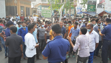 চুয়াডাঙ্গায় পরিবহন শ্রমিকদের বিক্ষোভ, খাদ্য সহায়তা বয়কট
