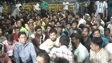 দাবি আদায় না হওয়া পর্যন্ত ঘরে না ফেরার ঘোষণা ইশরাকের