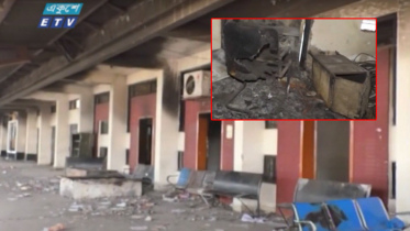 হেফাজতের তাণ্ডব : ব্রাহ্মণবাড়িয়া রেলস্টেশন এখন ধ্বংসস্তূপ (ভিডিও)