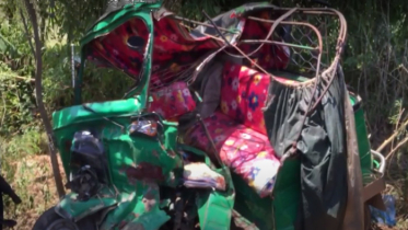 ফেনীতে পিকআপ ভ্যান-সিএনজির সংঘর্ষে নিহত চার