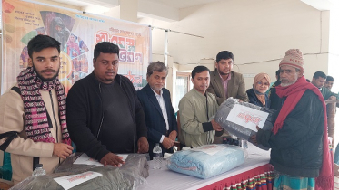 কালকিনিতে স্বেচ্ছাসেবী সংগঠন লণ্ঠনের কম্বল বিতরণ