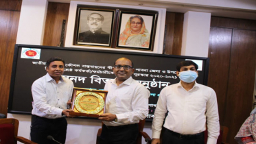 পাবনা জেলার শ্রেষ্ঠ শুদ্ধাচার পুরস্কার পেলেন ভাঙ্গুড়ার ইউএনও