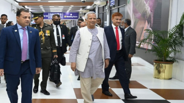 দেশে ফিরেছেন প্রধান উপদেষ্টা