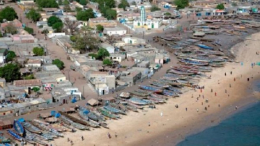 ইউরোপগামী নৌকাডুবে ১৪০ অভিবাসীর মৃত্যু