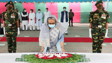 টুঙ্গিপাড়ায় বঙ্গবন্ধুর সমাধিসৌধে প্রধানমন্ত্রীর শ্রদ্ধা