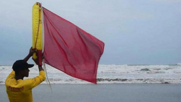 সমুদ্র বন্দরে ৩ নম্বর সতর্ক সংকেত