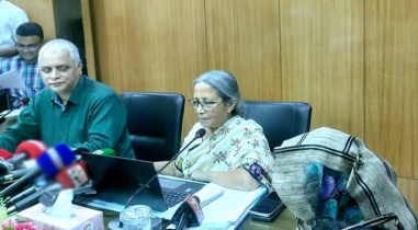 ইলিশের দাম না কমায় মৎস্য উপদেষ্টার দুঃখ প্রকাশ