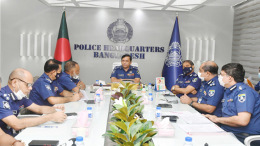 ঘরমুখো মানুষের চলাচল নি‌র্বিঘ্ন কর‌তে আই‌জি‌পি`র নি‌র্দেশ