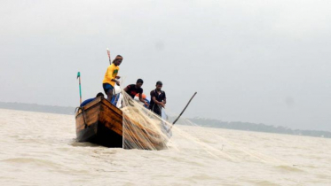 বঙ্গোপসাগরে মাছ শিকারে গিয়ে জেলের মৃত্যু