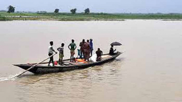 পদ্মা নদীতে নৌকা ডুবিতে নিহত ৩, নিখোঁজ ২০ 