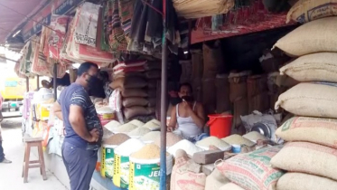 রাজবাড়ীতে চালের দাম বেড়েছে কেজিতে ৮ টাকা 