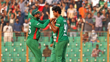 আইরিশ উড়িয়ে ১০ উইকেটে দাপুটে জয়