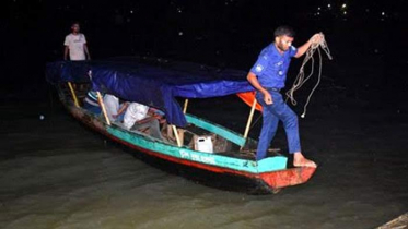 ৯৯৯ নম্বরে ফোন দিয়ে রক্ষা পেল ৮ পর্যটক