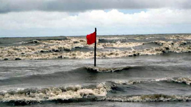 সমুদ্র বন্দরসমূহে ৩ নম্বর সতর্ক সংকেত