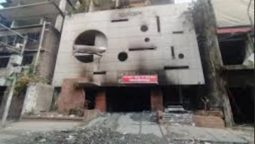 আওয়ামী লীগের কেন্দ্রীয় কার্যালয়ে আগুন