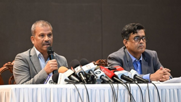 শেখ হাসিনাকে ফেরাতে আইসিসিতে যাওয়ার কথা ভাবছে সরকার : আসিফ নজরুল