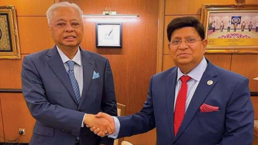 মালয়েশিয়ার প্রধানমন্ত্রীর সঙ্গে পররাষ্ট্রমন্ত্রী মোমেনের সাক্ষাৎ