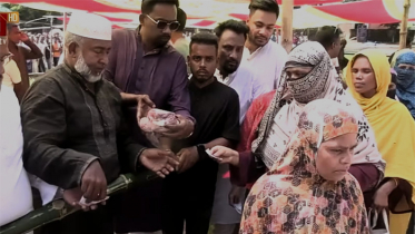 জিয়াউর রহমানের শাহাদাতবার্ষিকীতে আব্দুস সাত্তার ফাউন্ডেশনের মাংস বিতরণ জিয়াউর রহমানের শাহাদাতবার্ষিকীতে আব্দুস সাত্তার ফাউন্ডেশনের মাংস বিতরণ