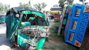 মৌলভীবাজারে পিকআপ-অটোরিকশা মুখোমুখি সংঘর্ষ, নিহত ৩
