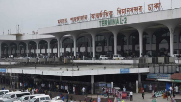 বিমানবন্দরে স্বর্ণ পাচার চক্রের ৩ জনকে গ্রেপ্তার
