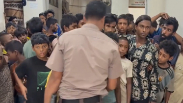 বিমানবন্দর এলাকায় পুলিশের সাঁড়াশি অভিযান, আটক ৮২ ভবঘুরে বিমানবন্দর এলাকায় পুলিশের সাঁড়াশি অভিযান, আটক ৮২ ভবঘুরে