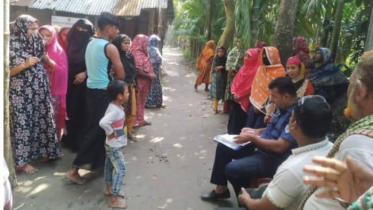 গরিব গ্রাহকের ৩ কোটি টাকা নিয়ে উধাও এনজিও