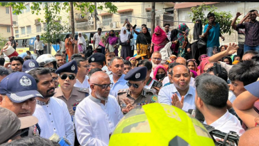 শ্রমমন্ত্রীর হস্তক্ষেপে শ্রমিকদের সড়ক অবরোধ প্রত্যাহার