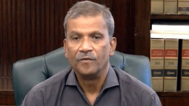 খালেদা জিয়াকে দেখতে হাসপাতালে গেলেন আইন উপদেষ্টা