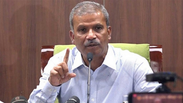 প্রবাসীদের সুখবর দিলেন উপদেষ্টা আসিফ নজরুল