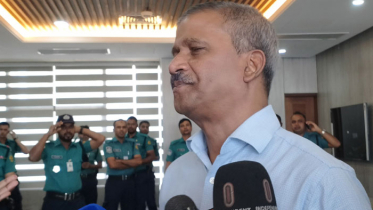 ফেব্রুয়ারিতেই নির্বাচন, পিছিয়ে আসার সুযোগ নেই: আসিফ নজরুল