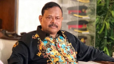 সাবেক সেনাপ্রধান আজিজের ‘দুর্নীতি’ অনুসন্ধান চেয়ে রিট