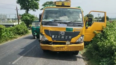 ব্রাহ্মণবাড়িয়া ট্রাকের চাপায় অটোরিকশার যাত্রী নিহত