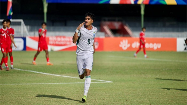 মানিকের গোলে নেপালকে হারিয়ে ফাইনালে বাংলাদেশ